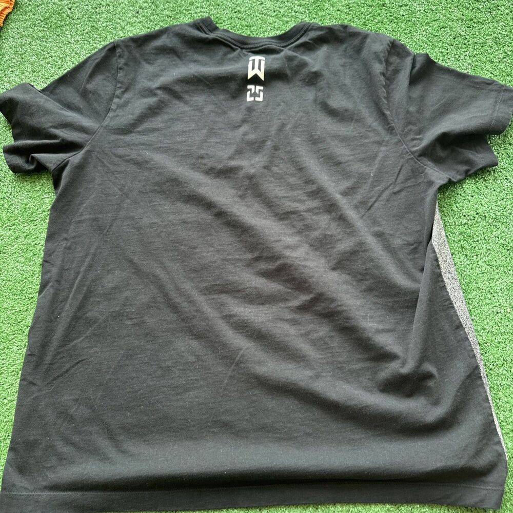Nike Golf Tiger Woods Poster Tee Black Shirt All Over Print Men’s Size XL - Picture 5 of 5